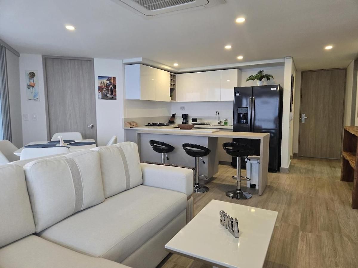 Apartamento Brand New, Perfectly Located 2-2 In Cielomar! Cartagena