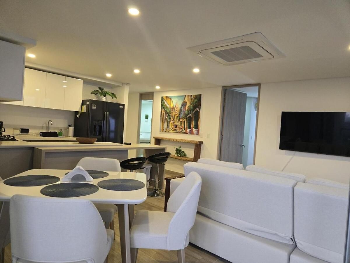 Brand New, Perfectly Located 2-2 In Cielomar! Apartamento *
